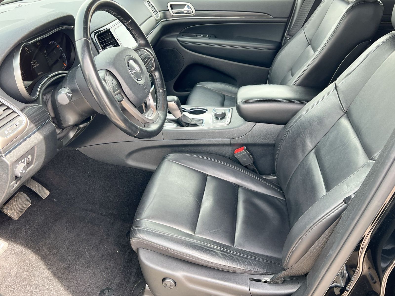 Thumbnail: 2020 Jeep Grand Cherokee - 10