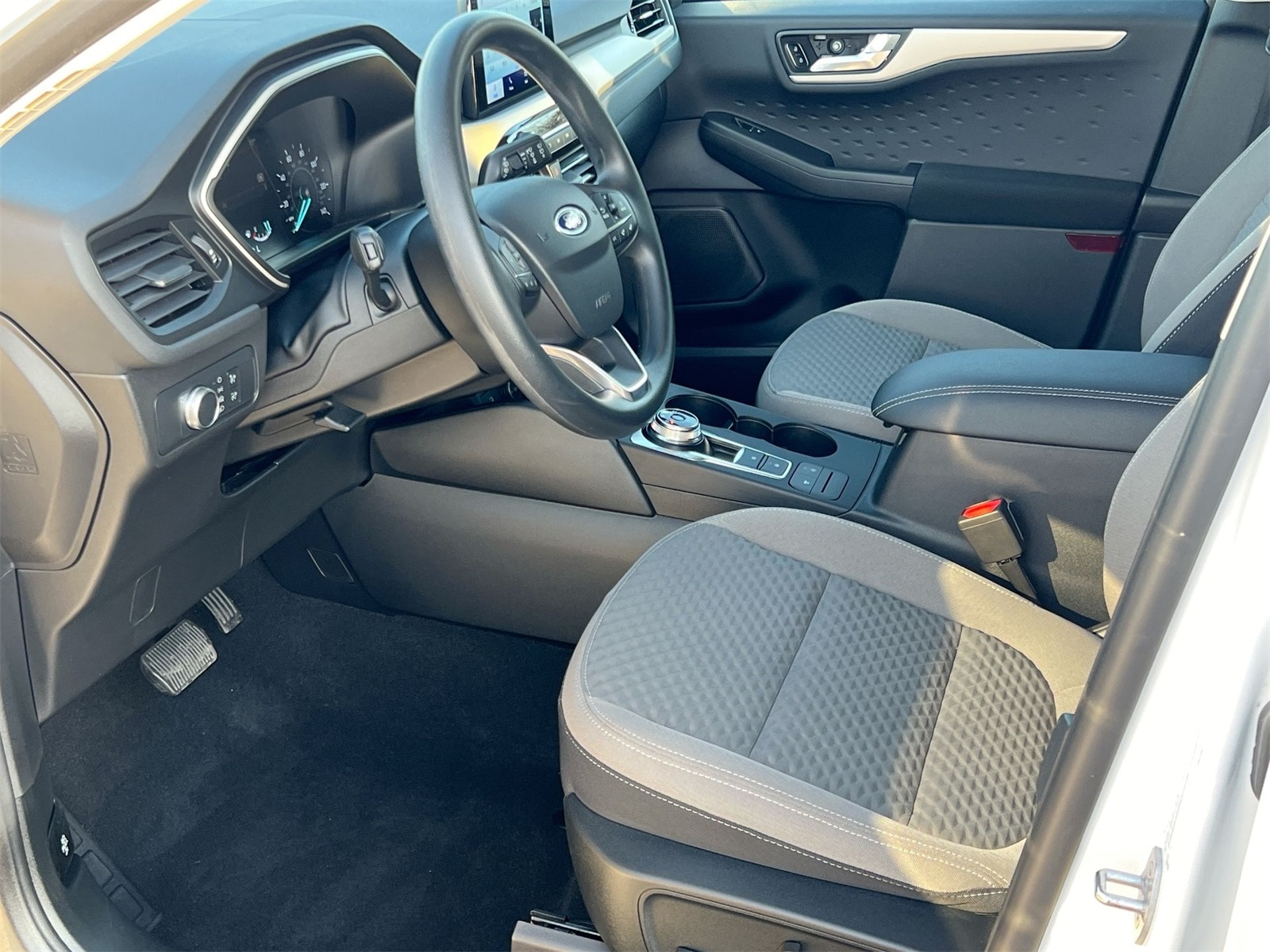 Thumbnail: 2020 Ford Escape - 10