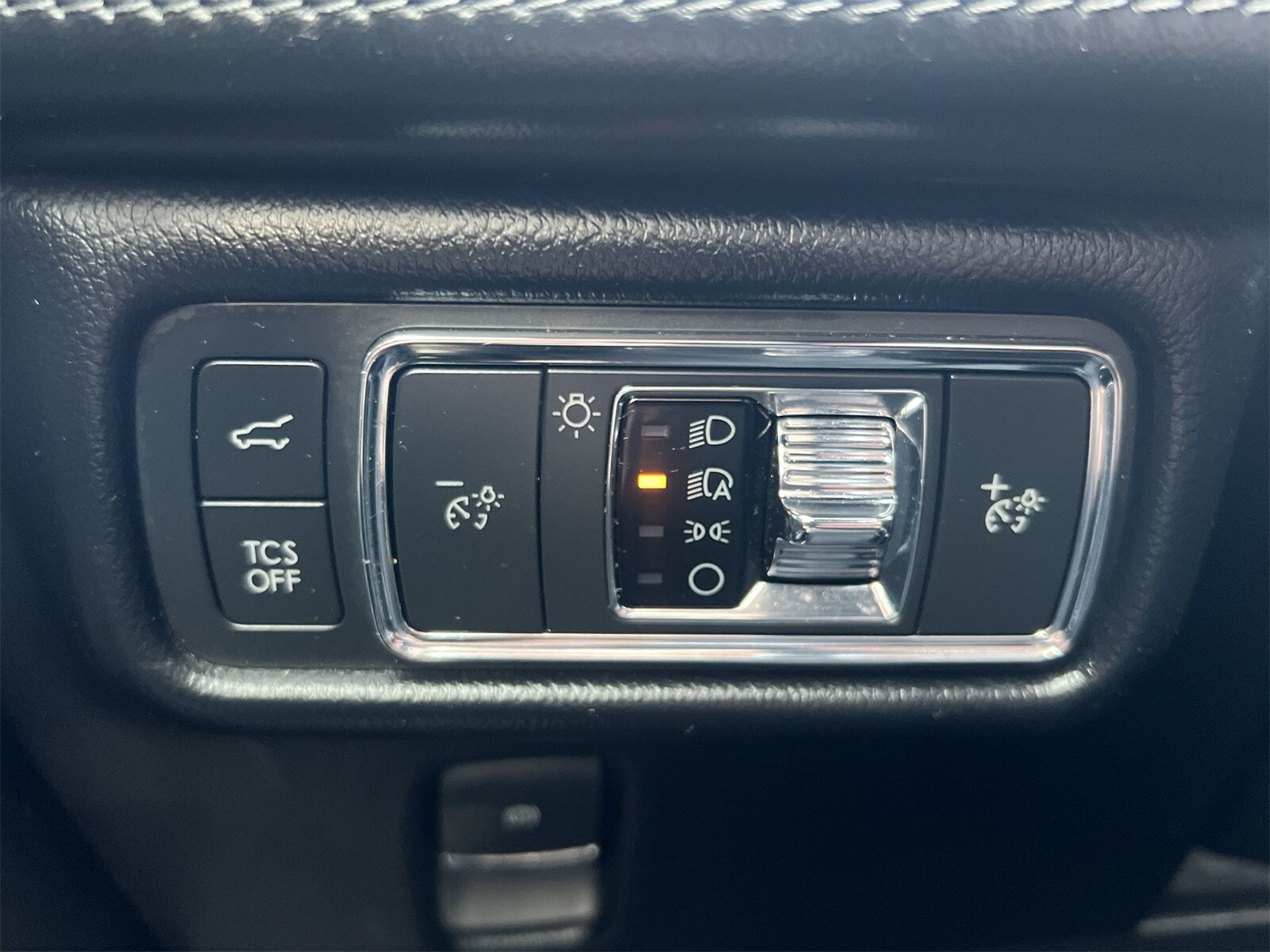 Thumbnail: 2022 Lincoln Nautilus - 18