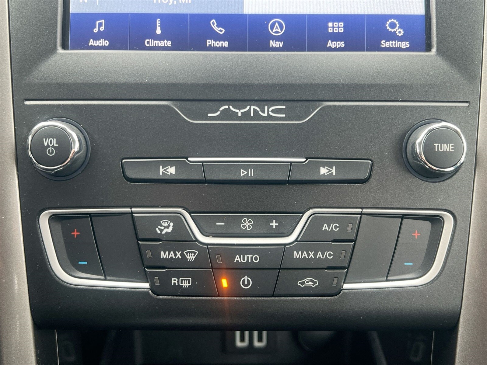 Thumbnail: 2019 Ford Fusion - 28