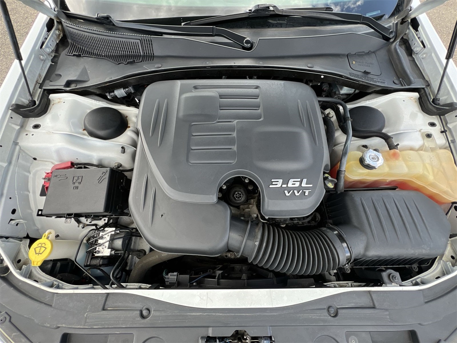 Thumbnail: 2016 Chrysler 300 - 15