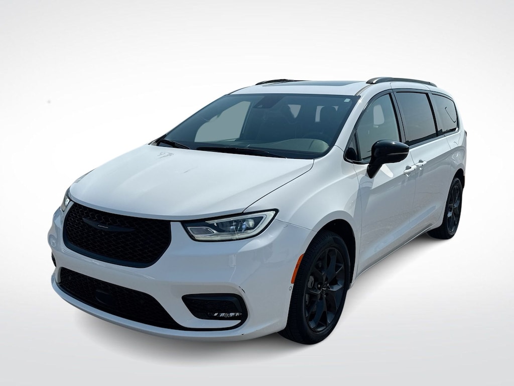 Certified 2023 Chrysler Pacifica Limited Minivan/Van