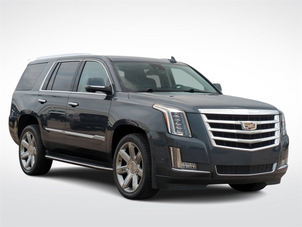 Used 2020 Cadillac Escalade Luxury with VIN 1GYS4BKJ6LR303728 for sale in Troy, MI