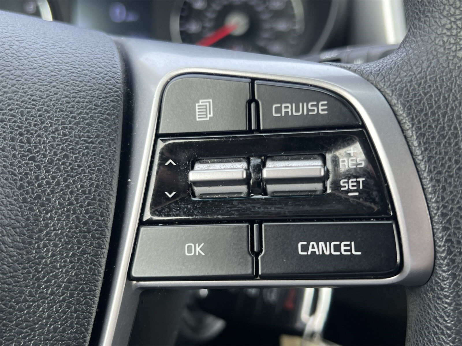 Thumbnail: 2020 Kia Sorento - 25