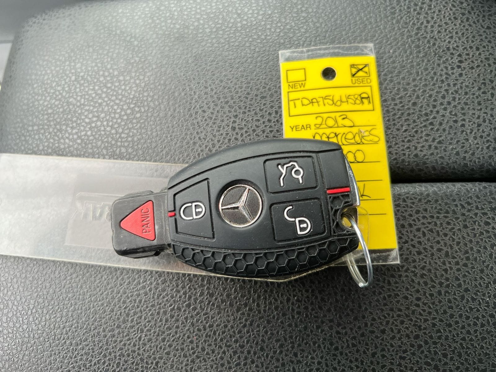 Thumbnail: 2013 Mercedes-Benz C-Class - 33
