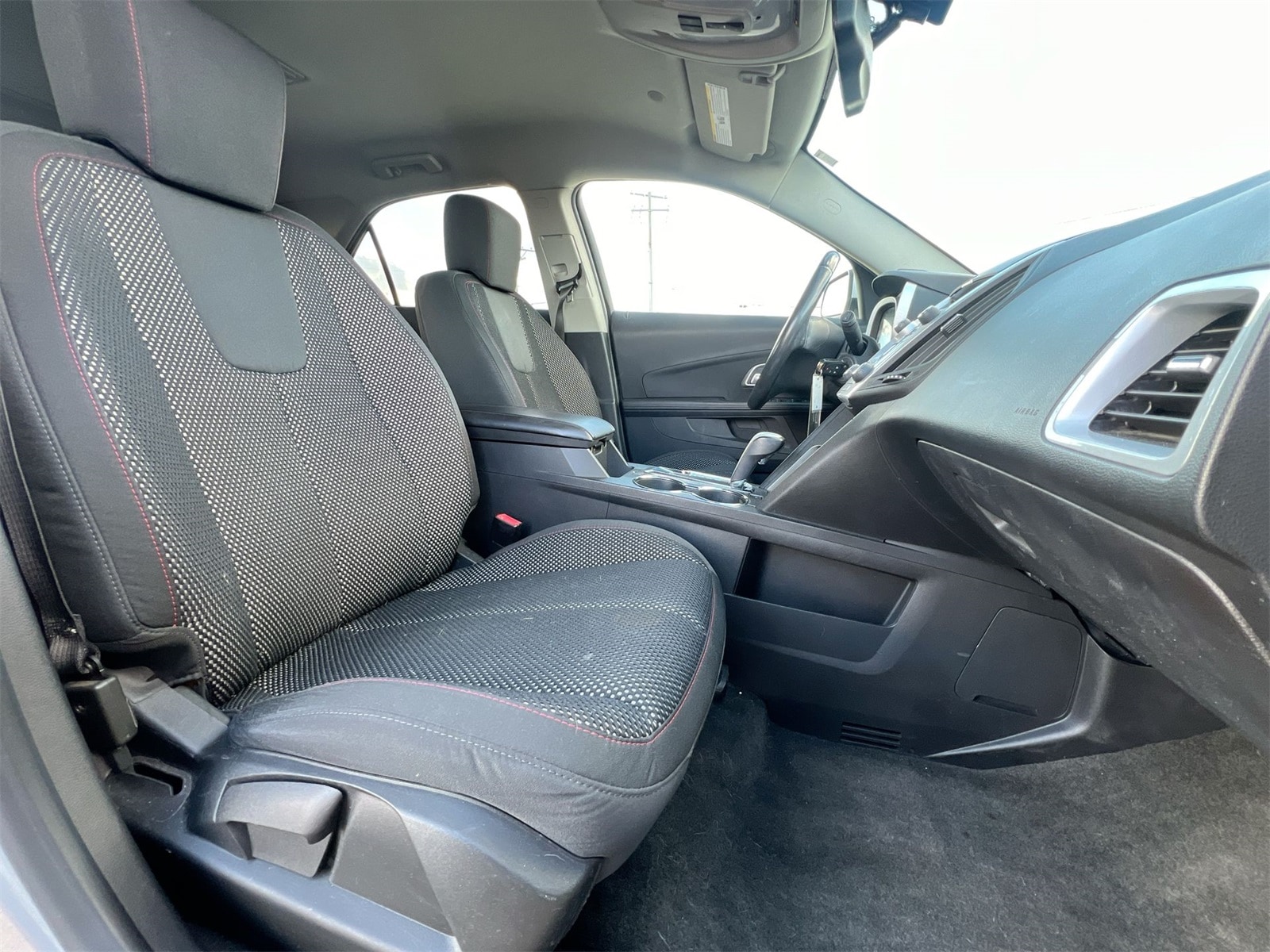 Thumbnail: 2011 Chevrolet Equinox - 21