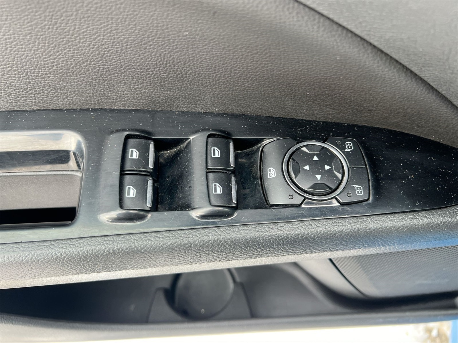 Thumbnail: 2019 Ford Fusion - 17