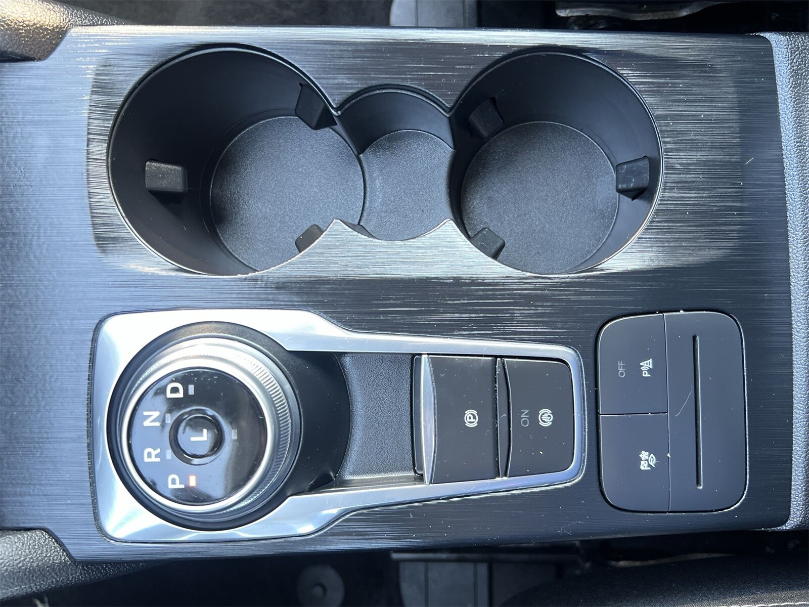 Thumbnail: 2022 Ford Escape - 32