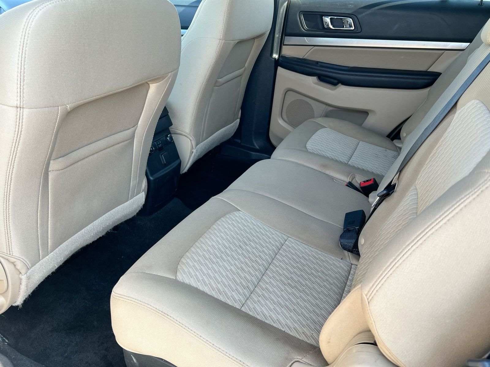 Thumbnail: 2017 Ford Explorer - 18