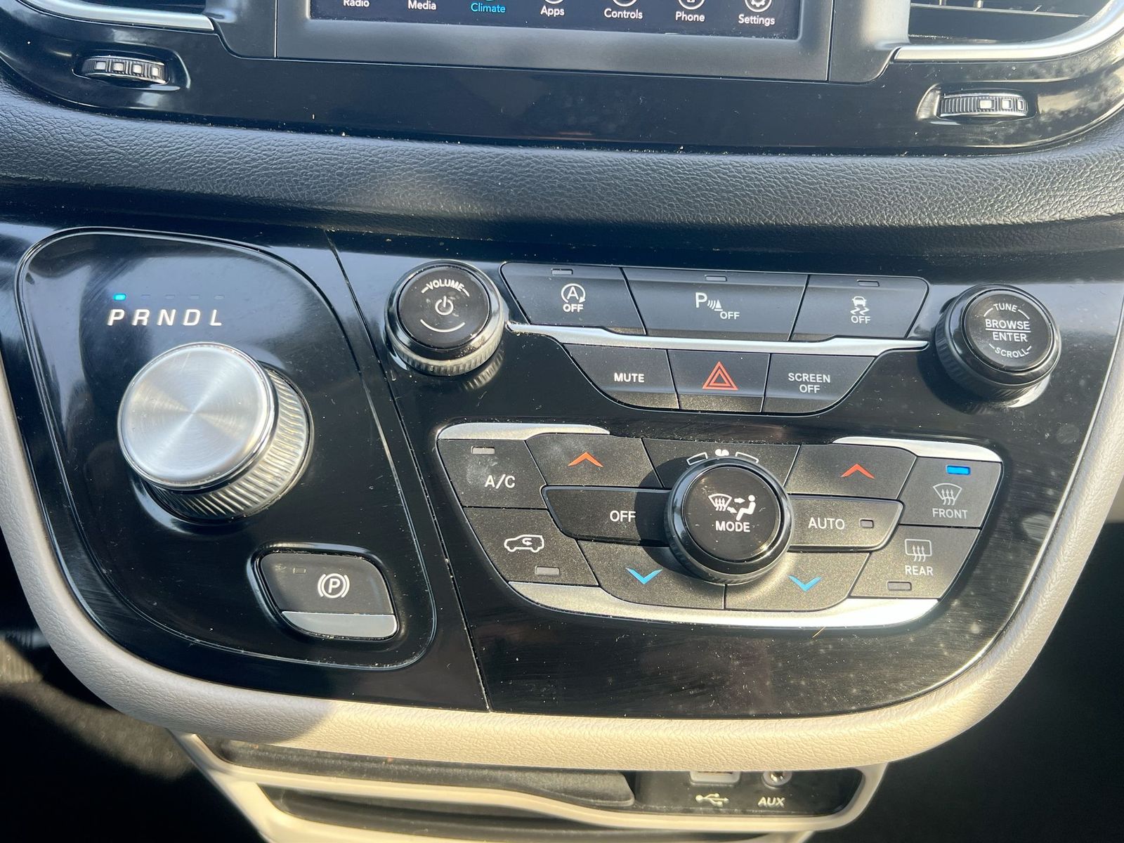 Thumbnail: 2019 Chrysler Pacifica - 29