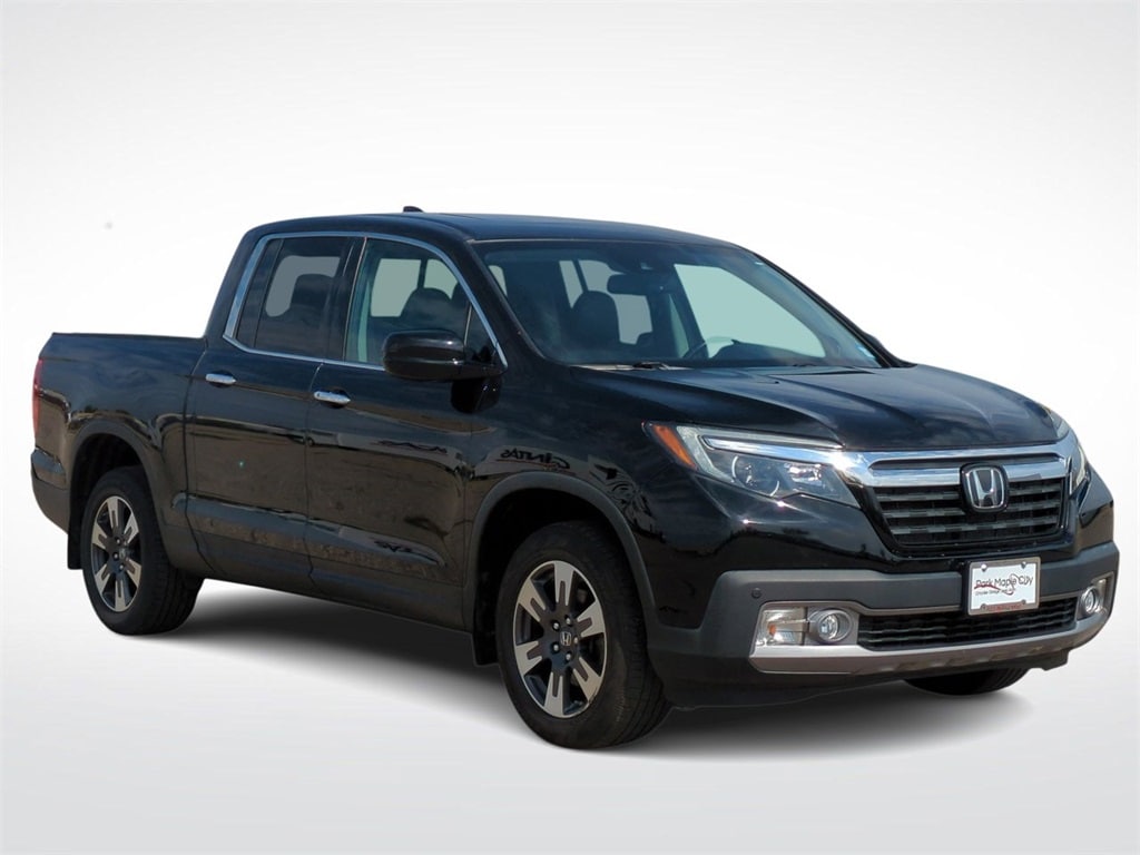 Used 2019 Honda Ridgeline RTL-E with VIN 5FPYK3F74KB034036 for sale in Troy, MI