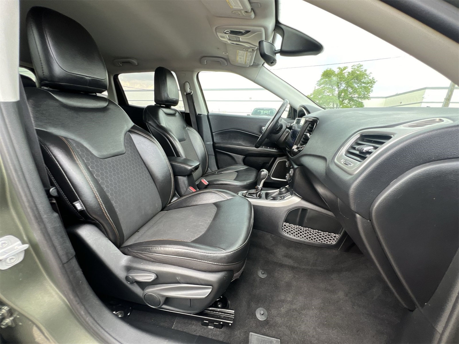 Thumbnail: 2019 Jeep Compass - 21
