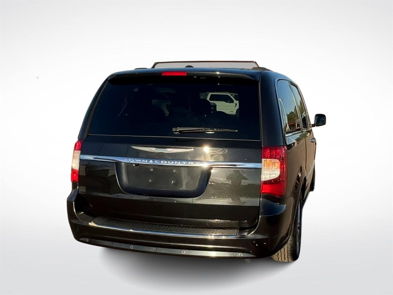 Thumbnail: 2015 Chrysler Town & Country - 7