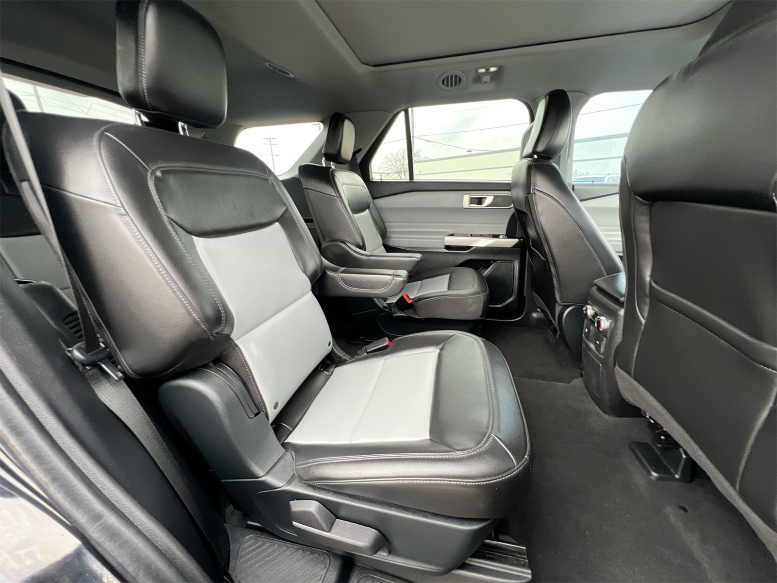 Thumbnail: 2023 Ford Explorer - 21