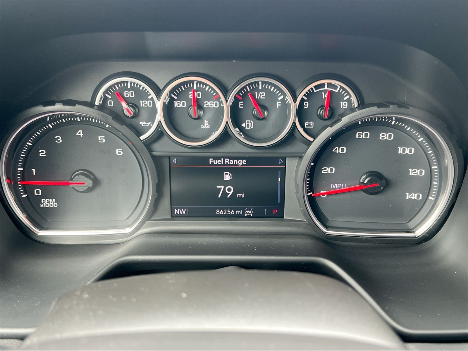 Thumbnail: 2021 Chevrolet Suburban - 32