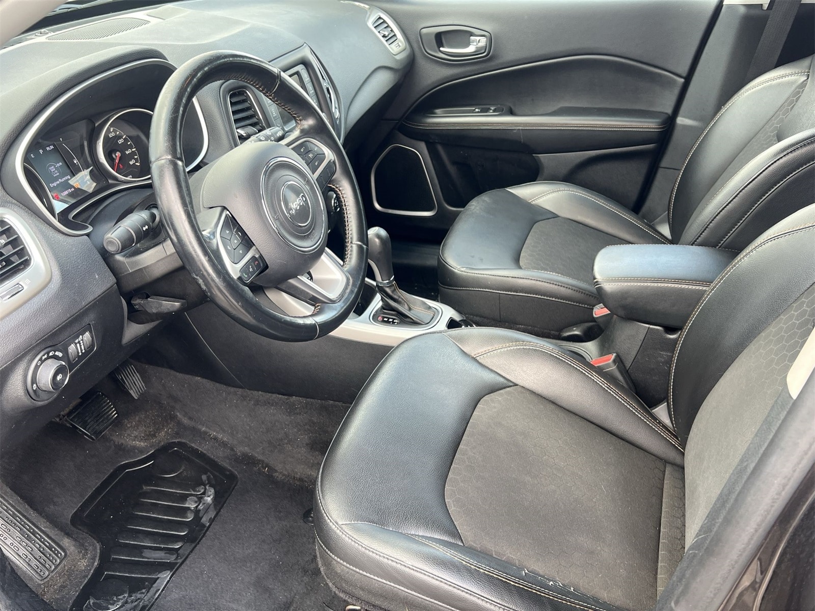 Thumbnail: 2018 Jeep Compass - 10