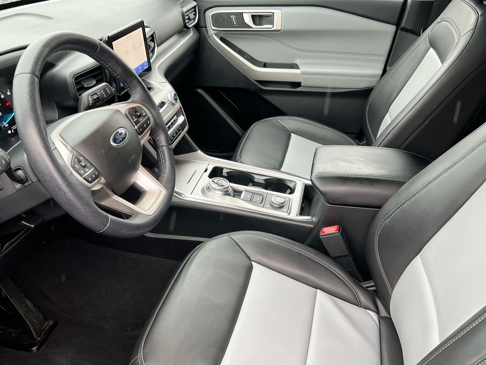 Thumbnail: 2023 Ford Explorer - 10