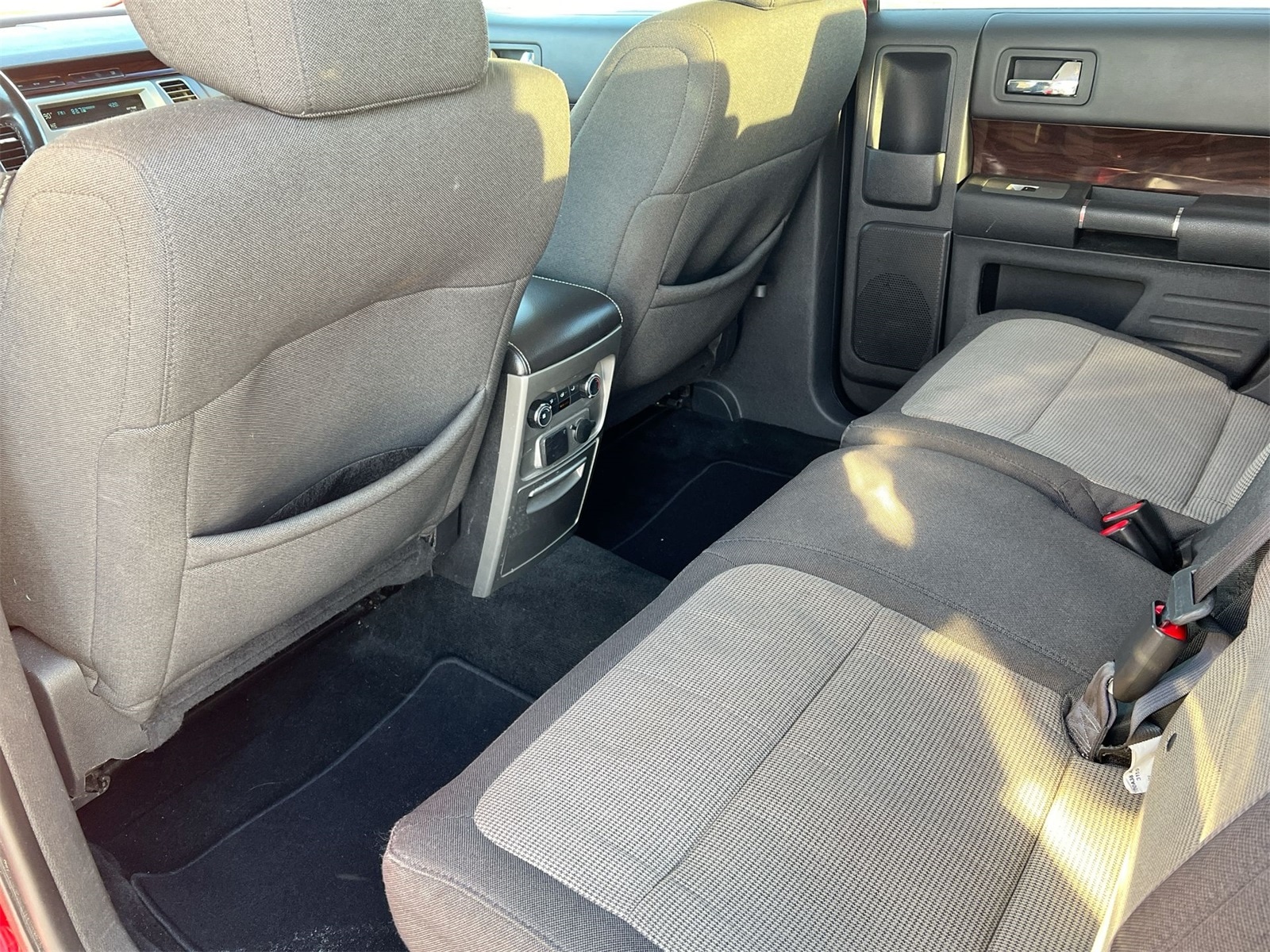 Thumbnail: 2011 Ford Flex - 18