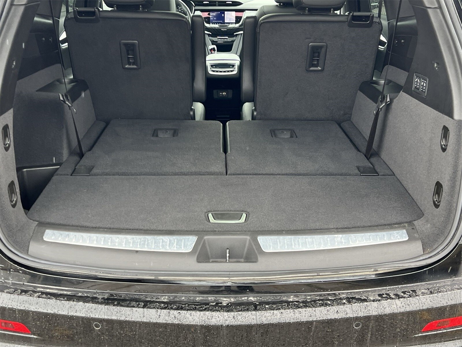 Thumbnail: 2025 Cadillac XT6 - 34