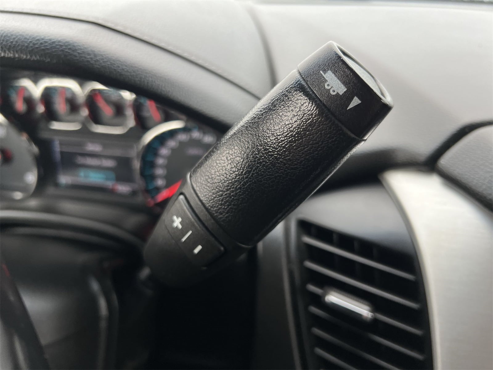 Thumbnail: 2019 GMC Yukon XL - 30