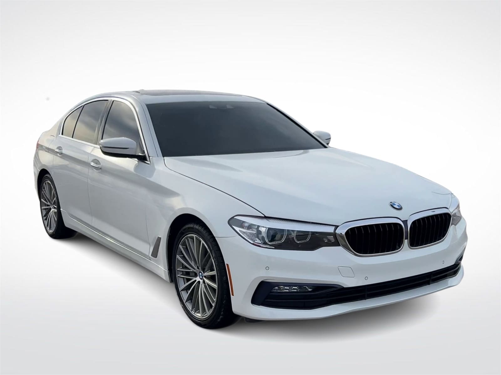 Thumbnail: 2018 BMW 5 Series - 3