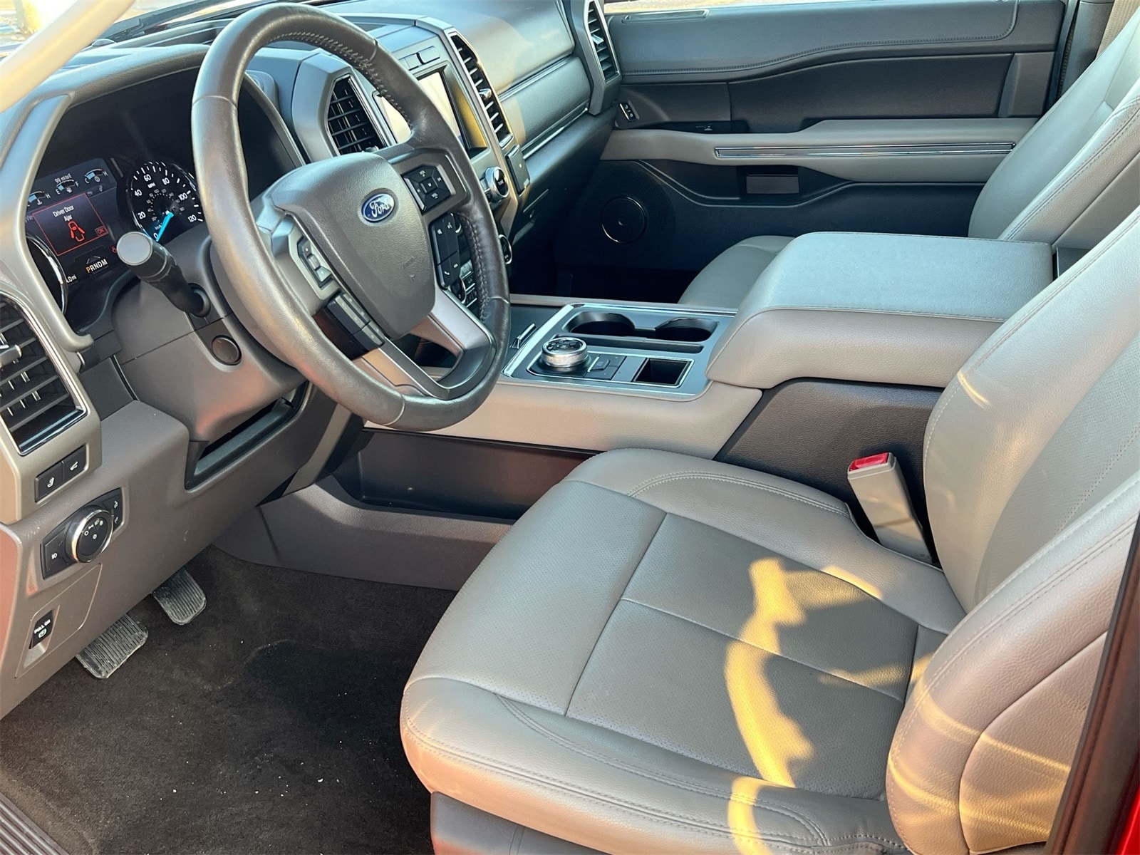 Thumbnail: 2020 Ford Expedition - 10