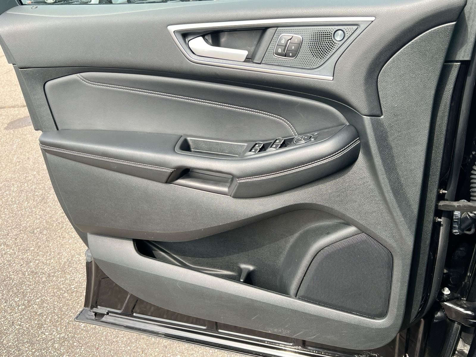 Thumbnail: 2024 Ford Edge - 28