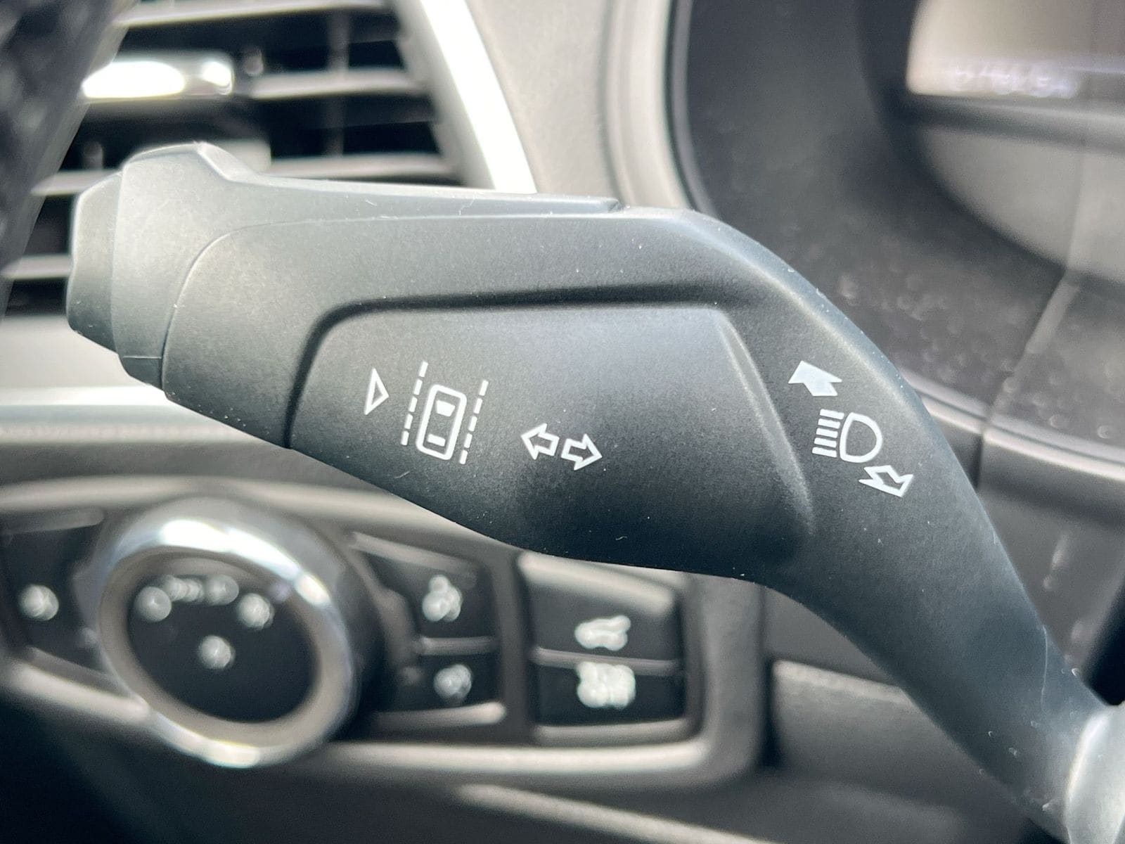 Thumbnail: 2024 Ford Edge - 25