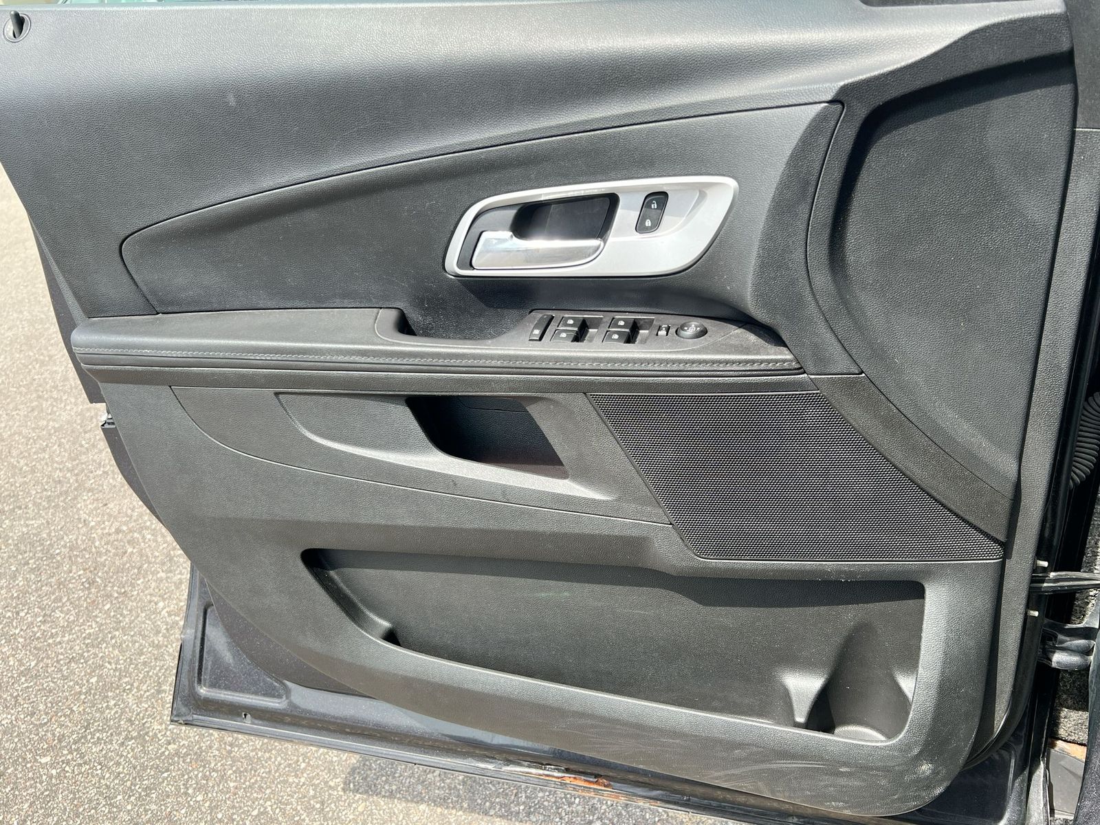 Thumbnail: 2016 Chevrolet Equinox - 30