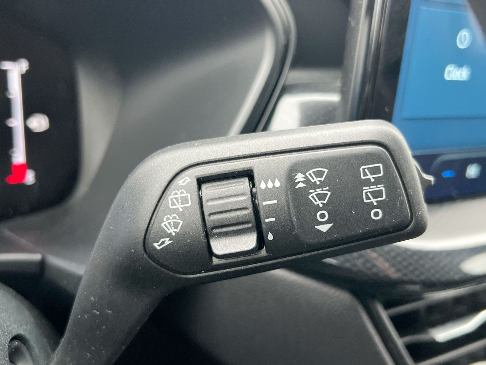 Thumbnail: 2025 Ford Escape - 24