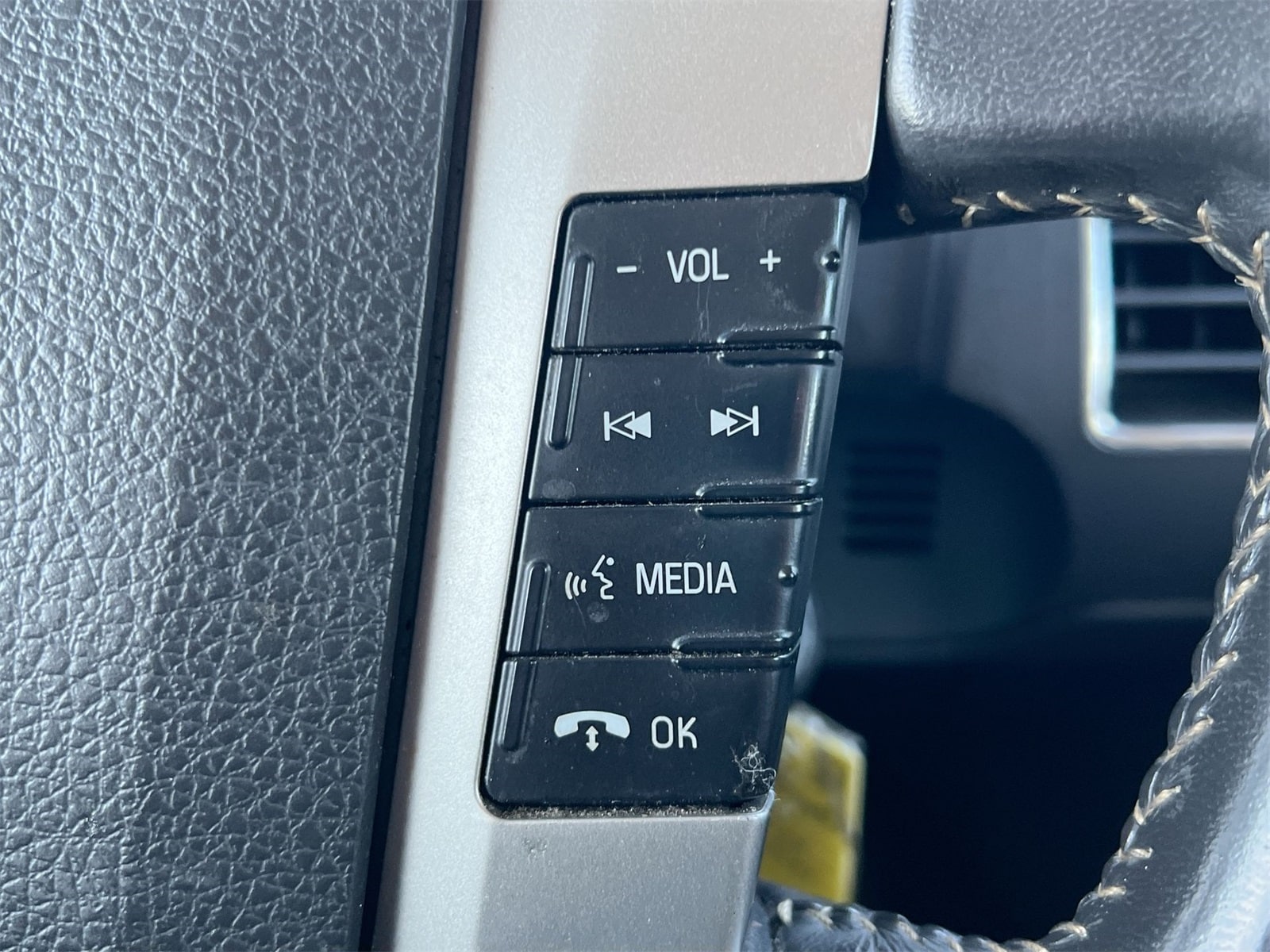 Thumbnail: 2011 Ford Flex - 24