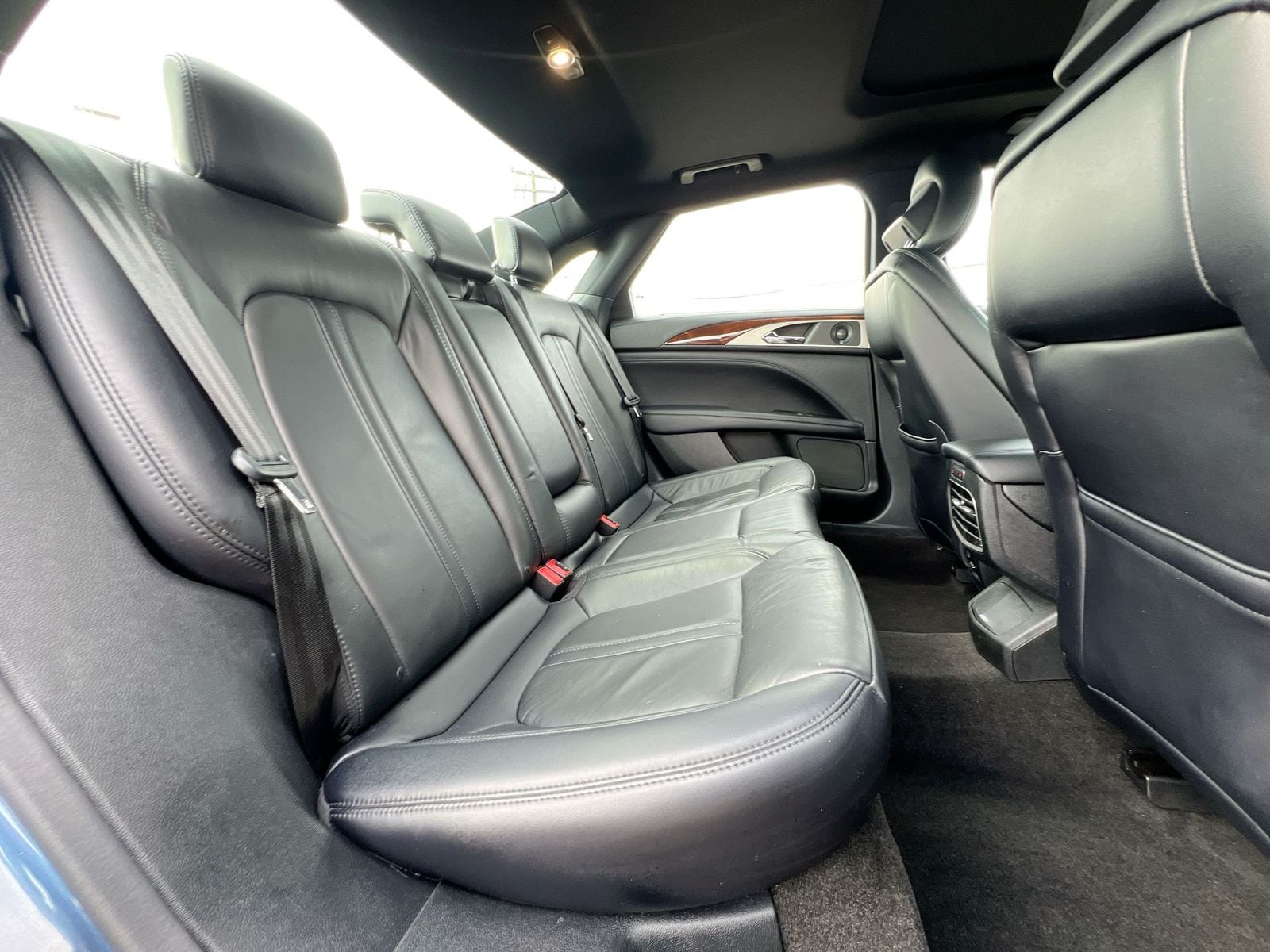 Thumbnail: 2019 Lincoln MKZ - 19