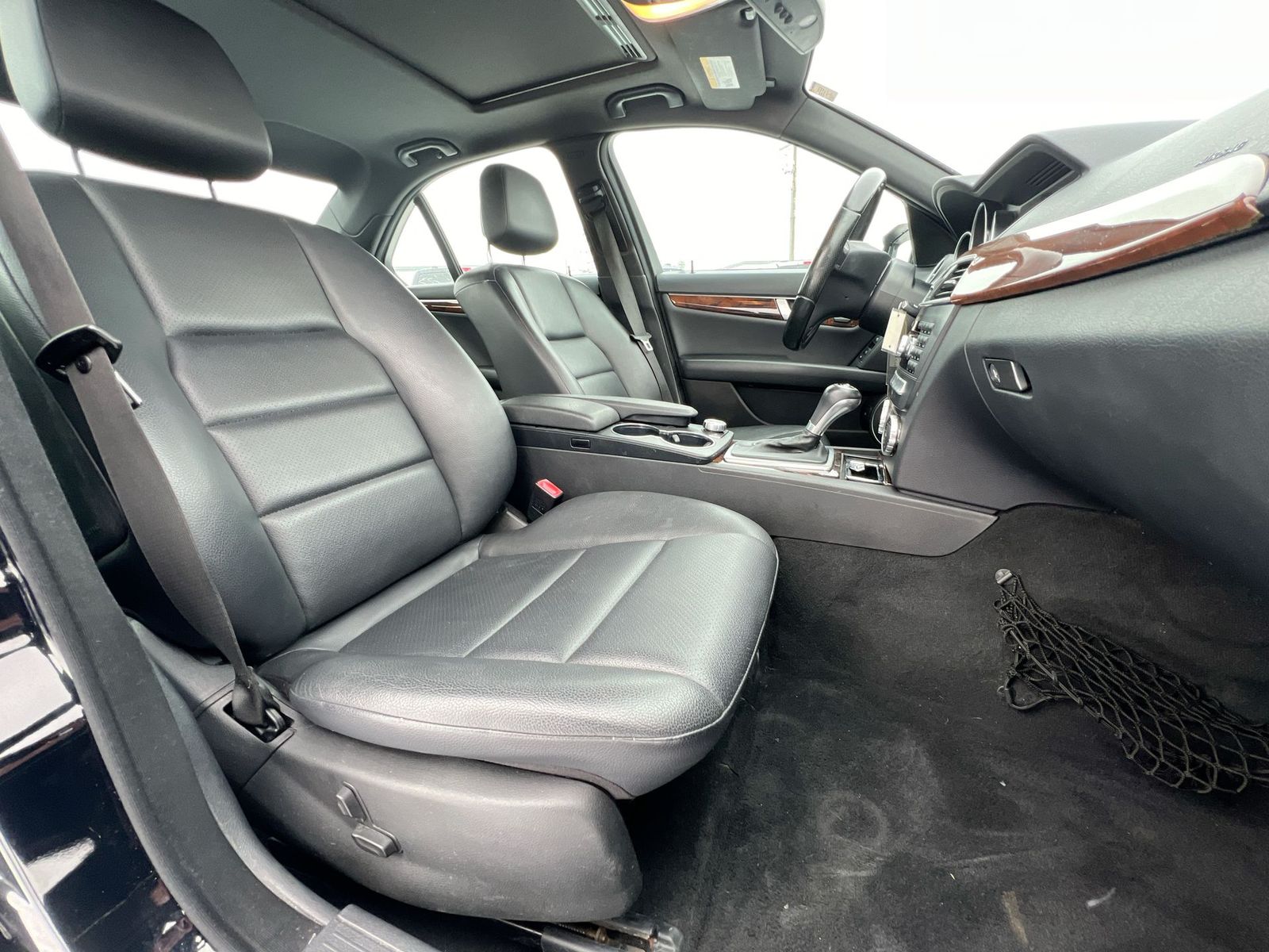 Thumbnail: 2013 Mercedes-Benz C-Class - 21