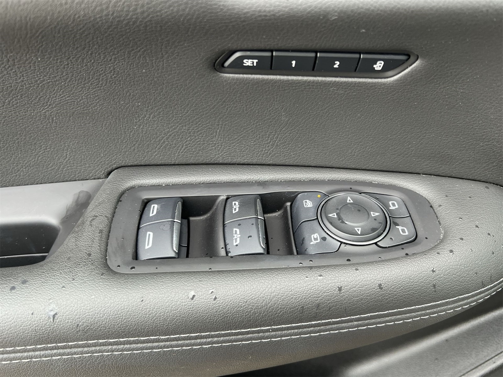 Thumbnail: 2025 Cadillac XT6 - 18