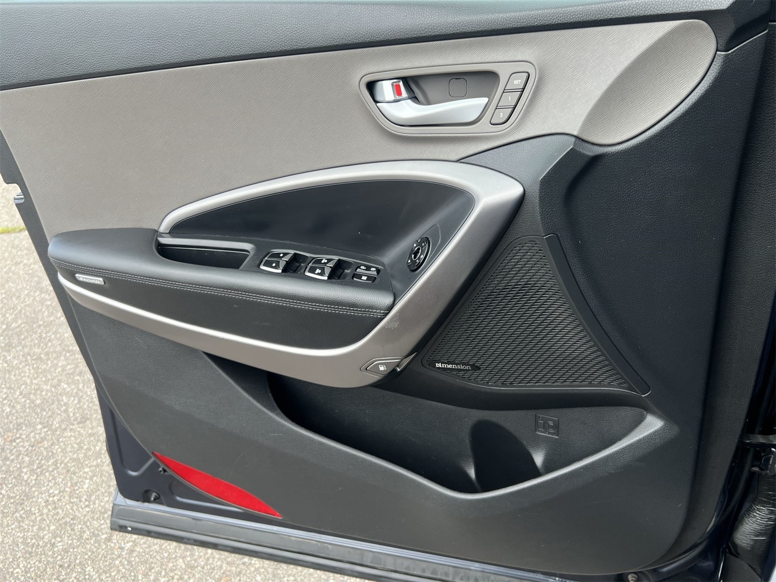 Thumbnail: 2016 Hyundai Santa Fe - 31