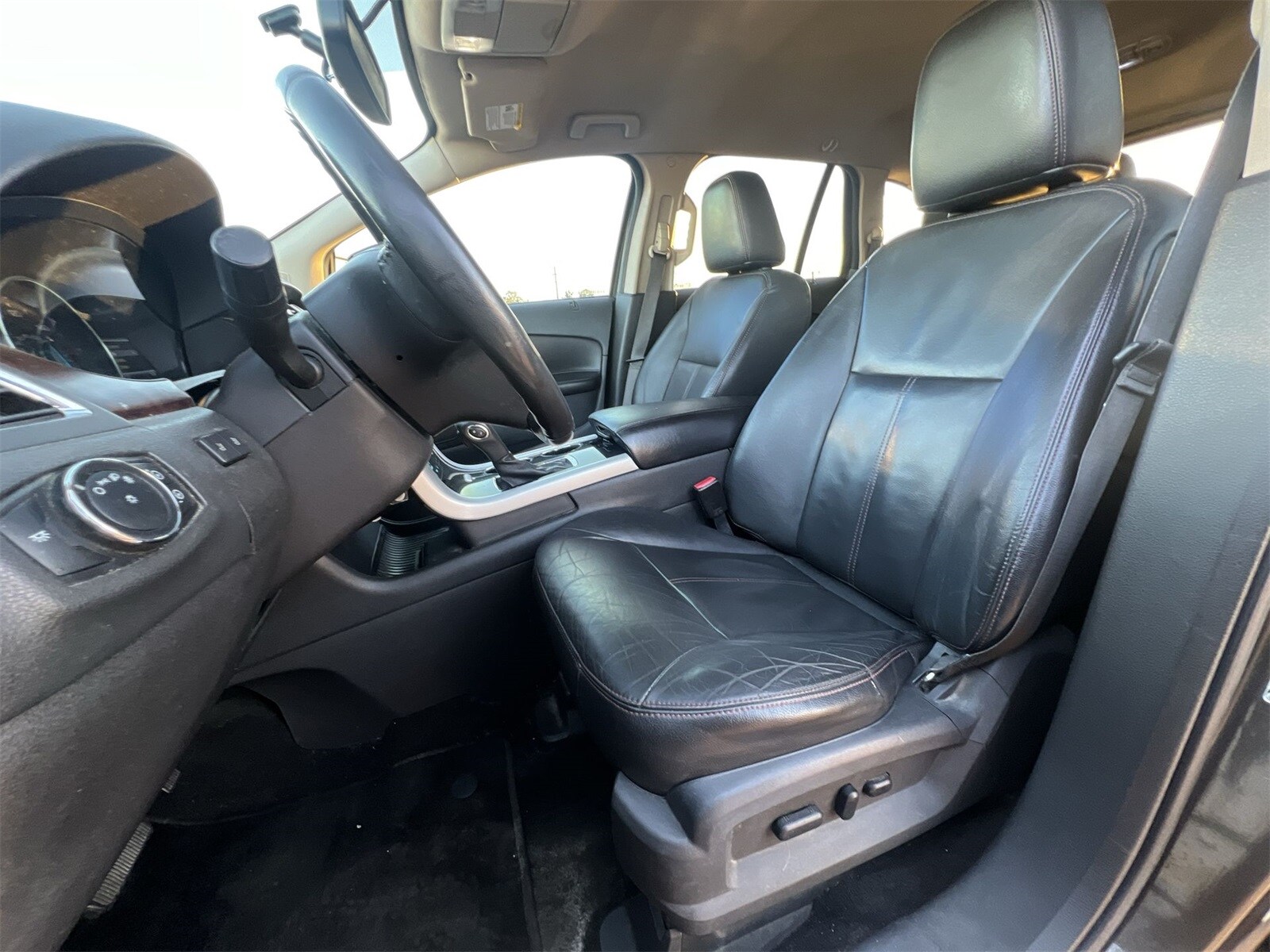 Thumbnail: 2011 Ford Edge - 16