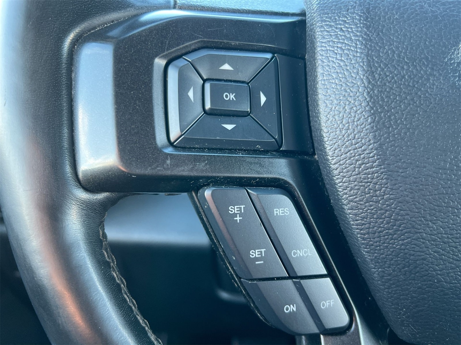 Thumbnail: 2018 Ford Expedition - 23