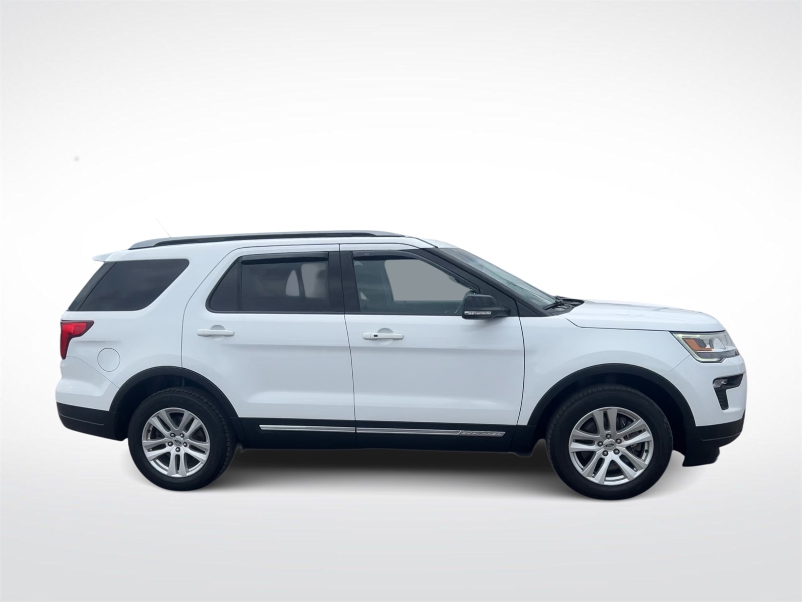 Thumbnail: 2018 Ford Explorer - 9