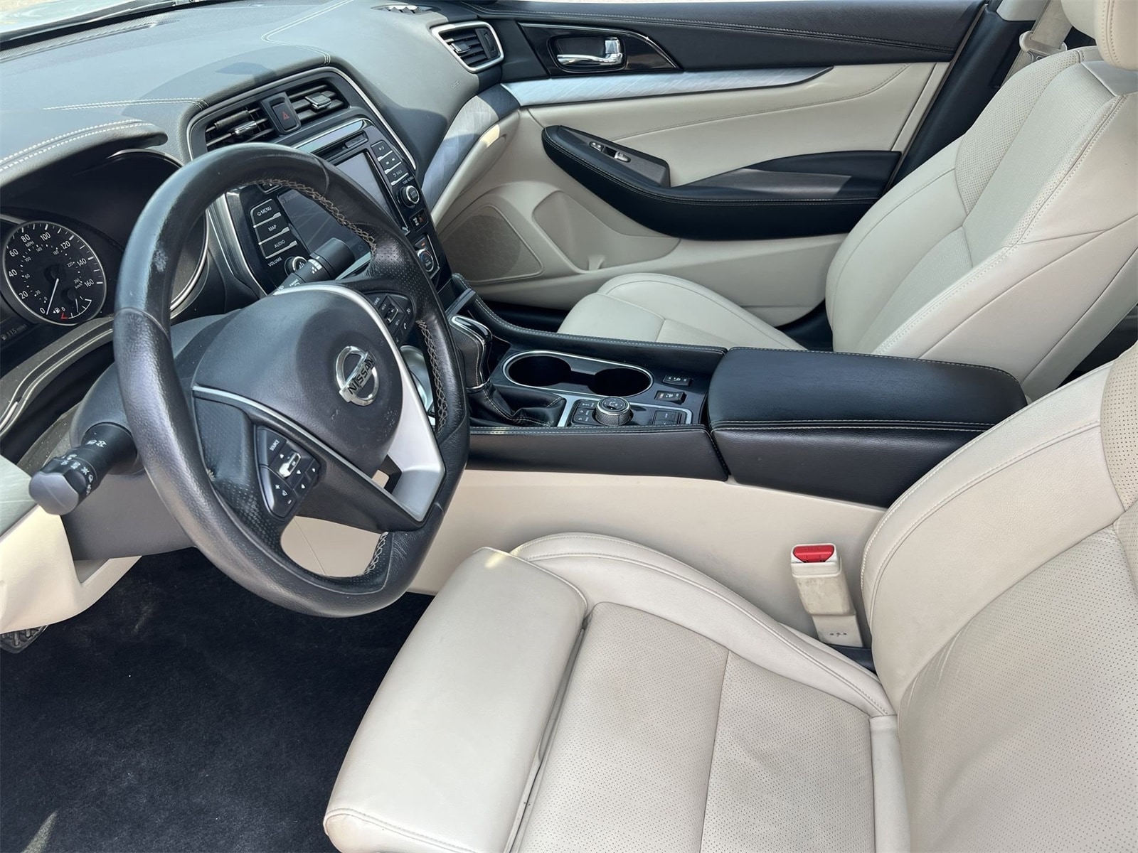 Thumbnail: 2017 Nissan Maxima - 10