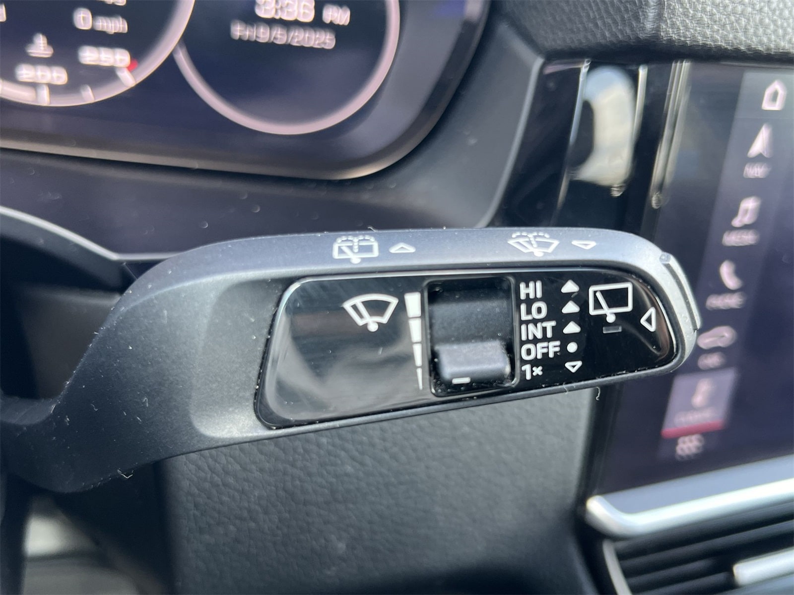 Thumbnail: 2019 Porsche Cayenne - 27