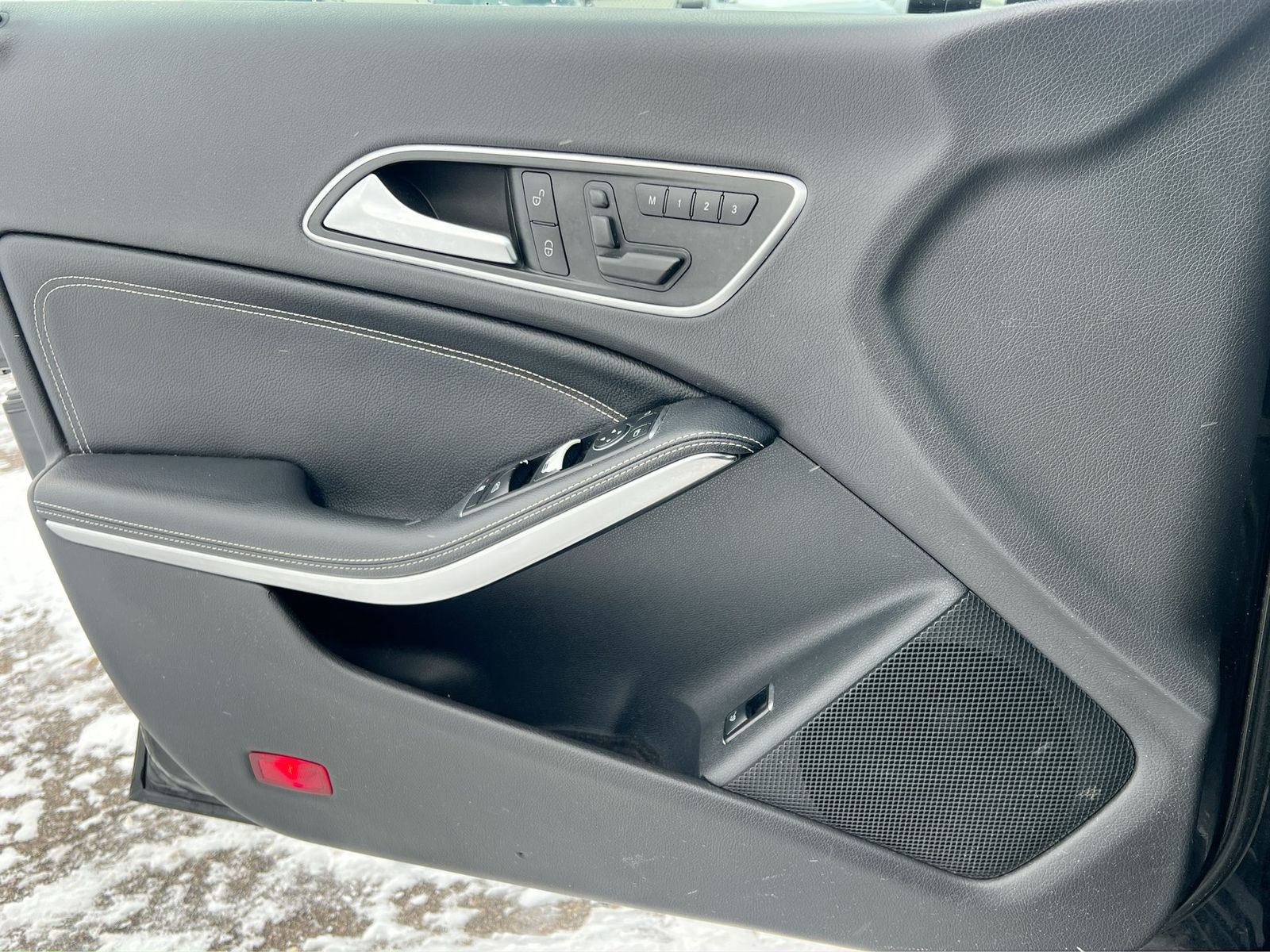 Thumbnail: 2015 Mercedes-Benz CLA - 28