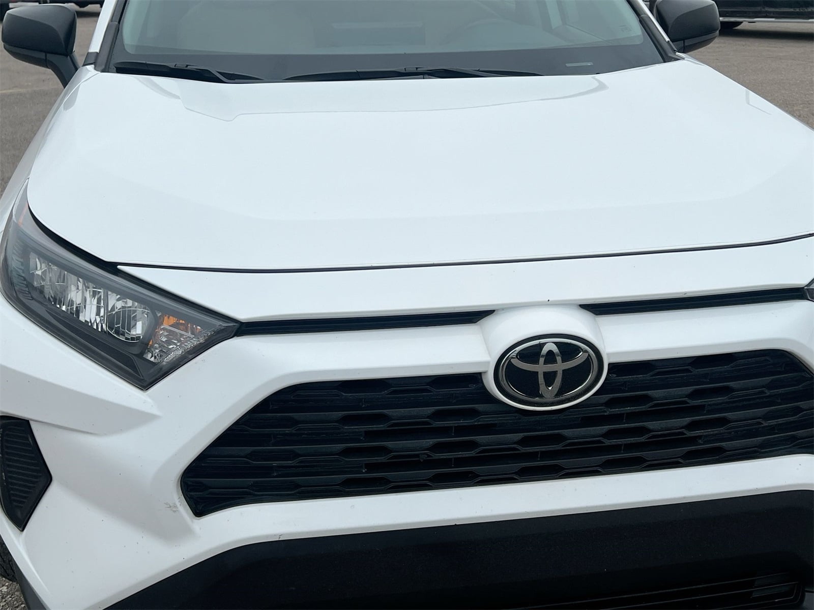 Thumbnail: 2022 Toyota RAV4 - 11