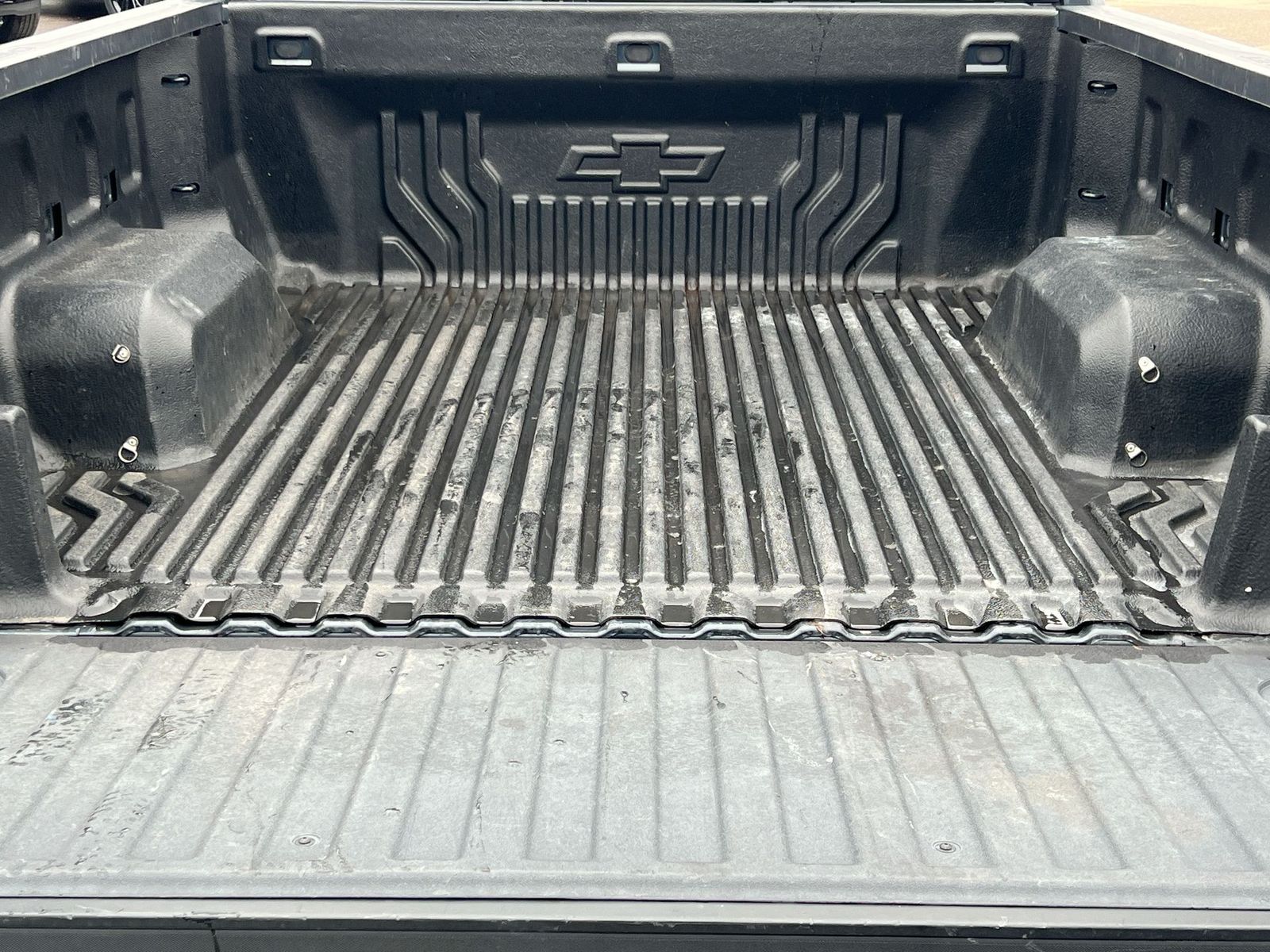 Thumbnail: 2020 Chevrolet Silverado 1500 - 32