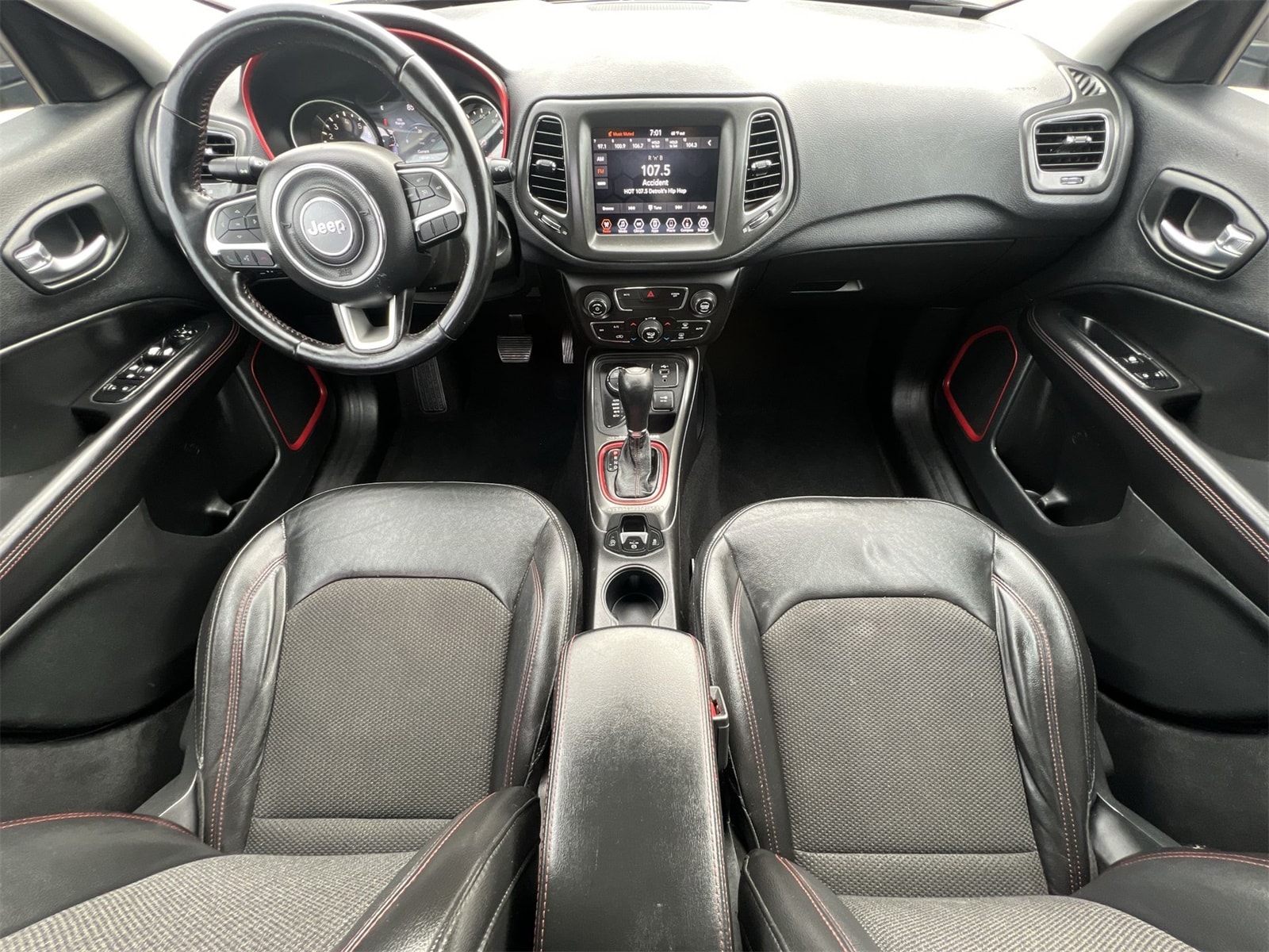 Thumbnail: 2020 Jeep Compass - 16