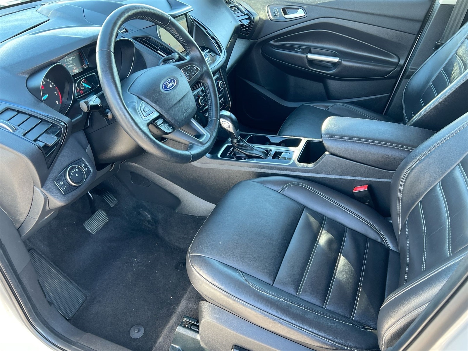 Thumbnail: 2019 Ford Escape - 10