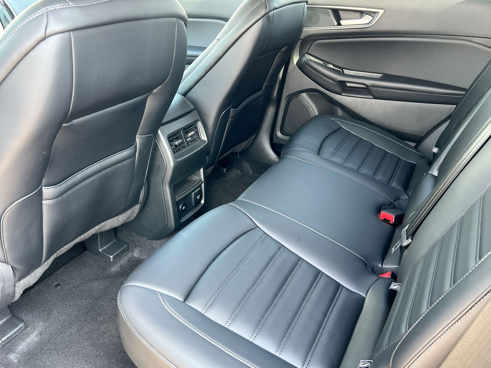 Thumbnail: 2024 Ford Edge - 18