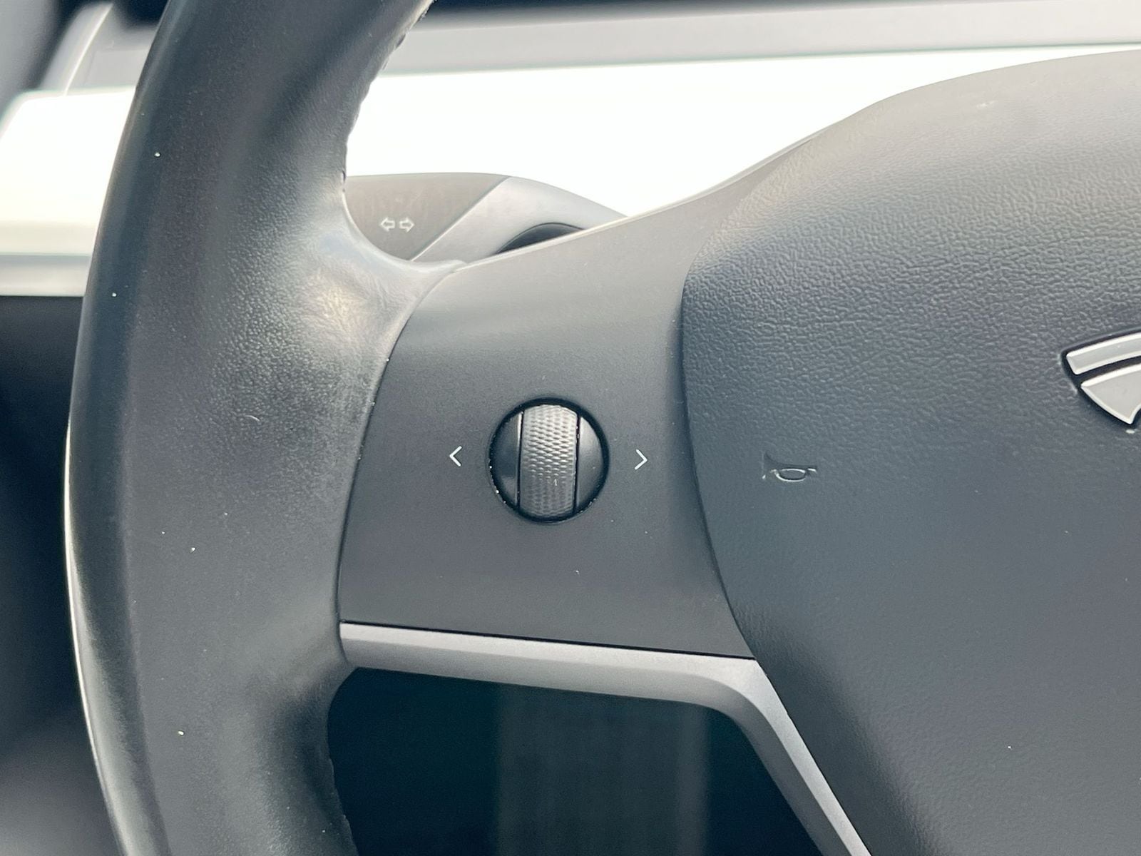 Thumbnail: 2019 Tesla Model 3 - 23