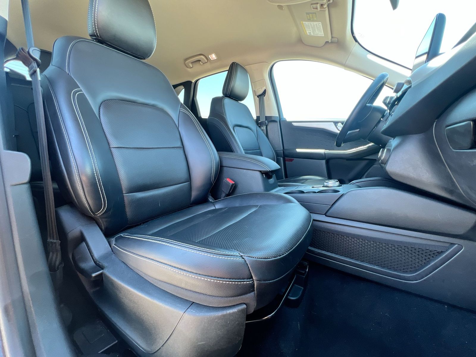 Thumbnail: 2020 Ford Escape - 21