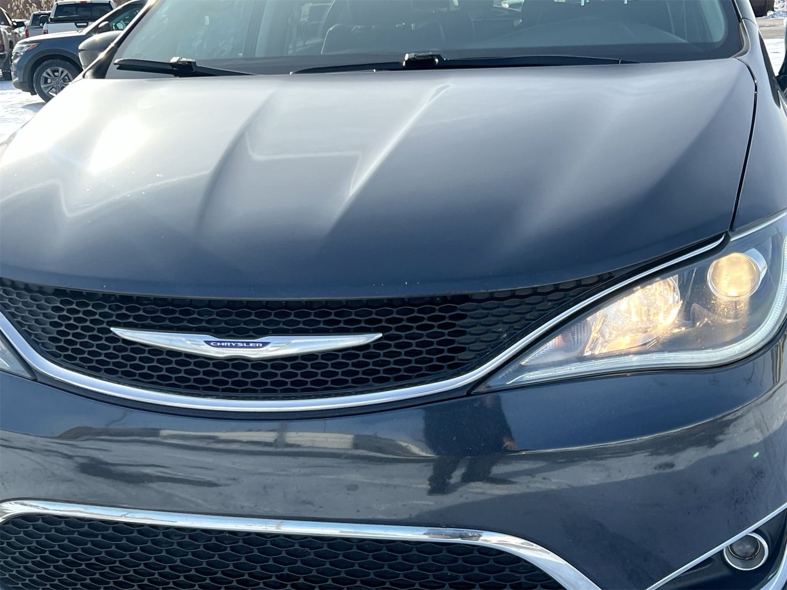 Thumbnail: 2019 Chrysler Pacifica - 11