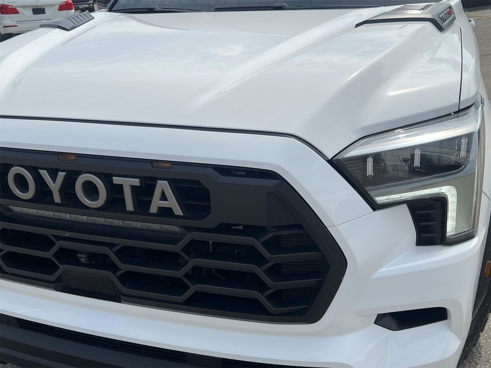 Thumbnail: 2024 Toyota Sequoia - 11